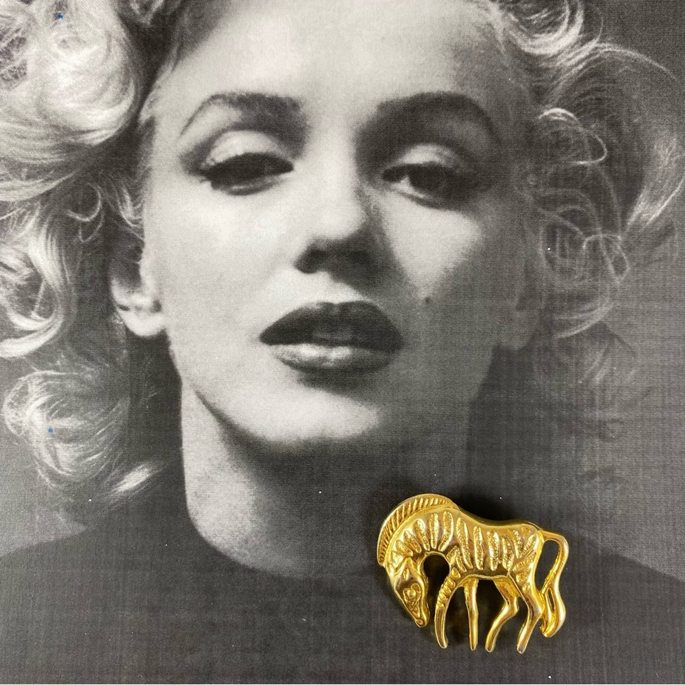 Vintage Zebra Animal Figural Brooch Pin Gold Tone Metal Shiny African Safari